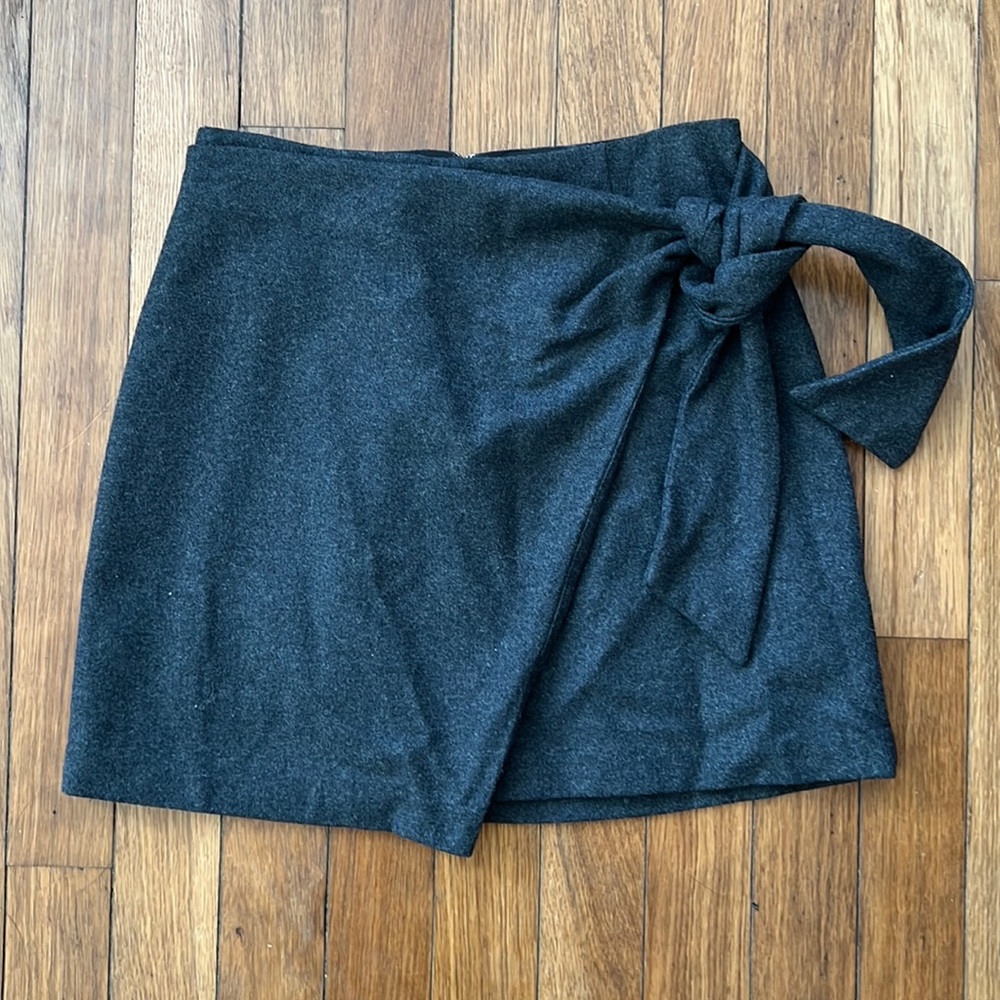 Aritzia Wilfred tie knot skirt